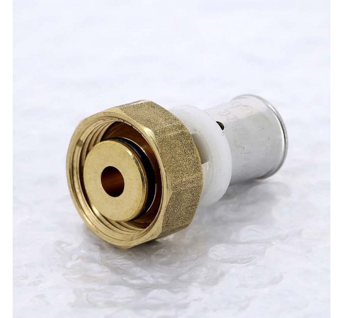 Муфта пресс-В с накидной гайкой евроконус UNI-FITT 16x3/4"EK