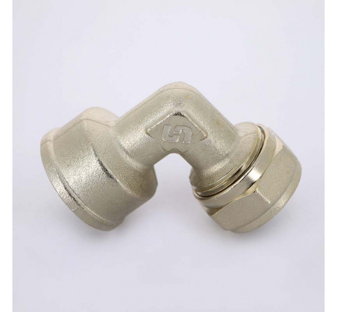 Угол обжим-В никелированный UNI-FITT 20х3/4"