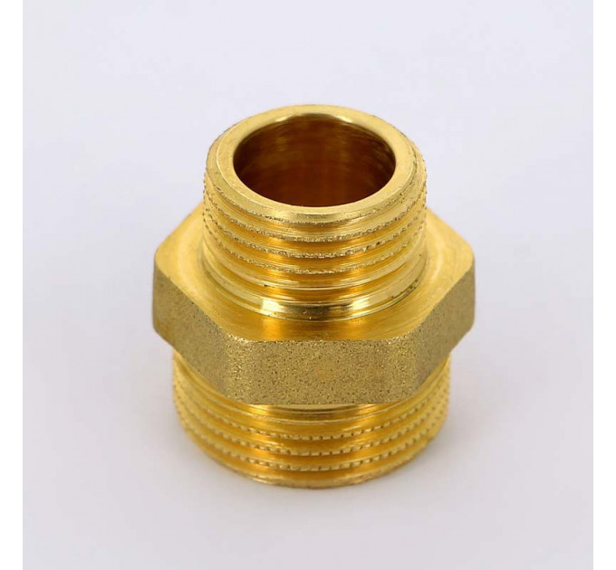 Ниппель Н UNI-FITT 1/2"x3/4"