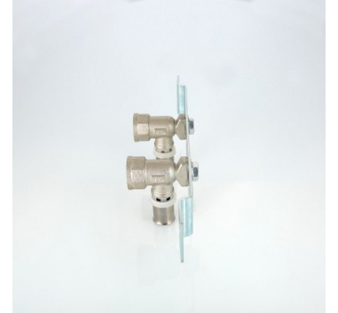 Монтажная планка с пресс-водорозетками 16*1/2 VTm.224.N.001604 Valtec