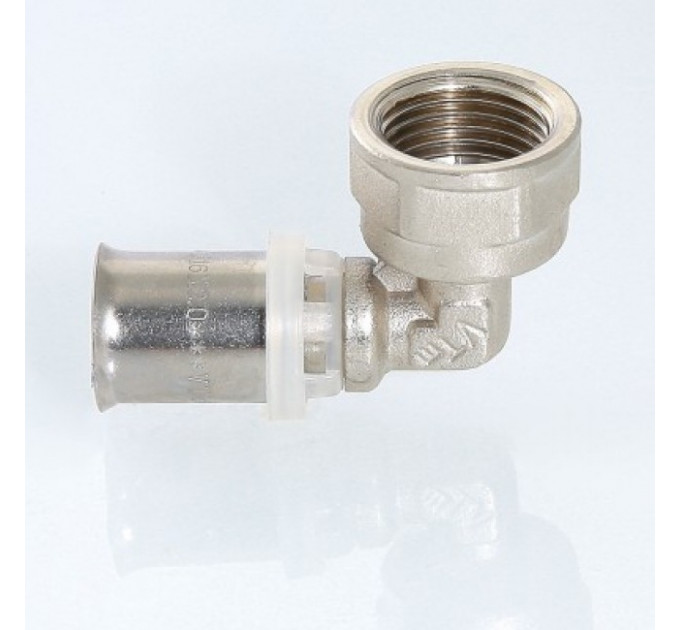Угольник пресс с переходом на внутреннюю резьбу 20*3/4" VTm.252.N.002005 Valtec